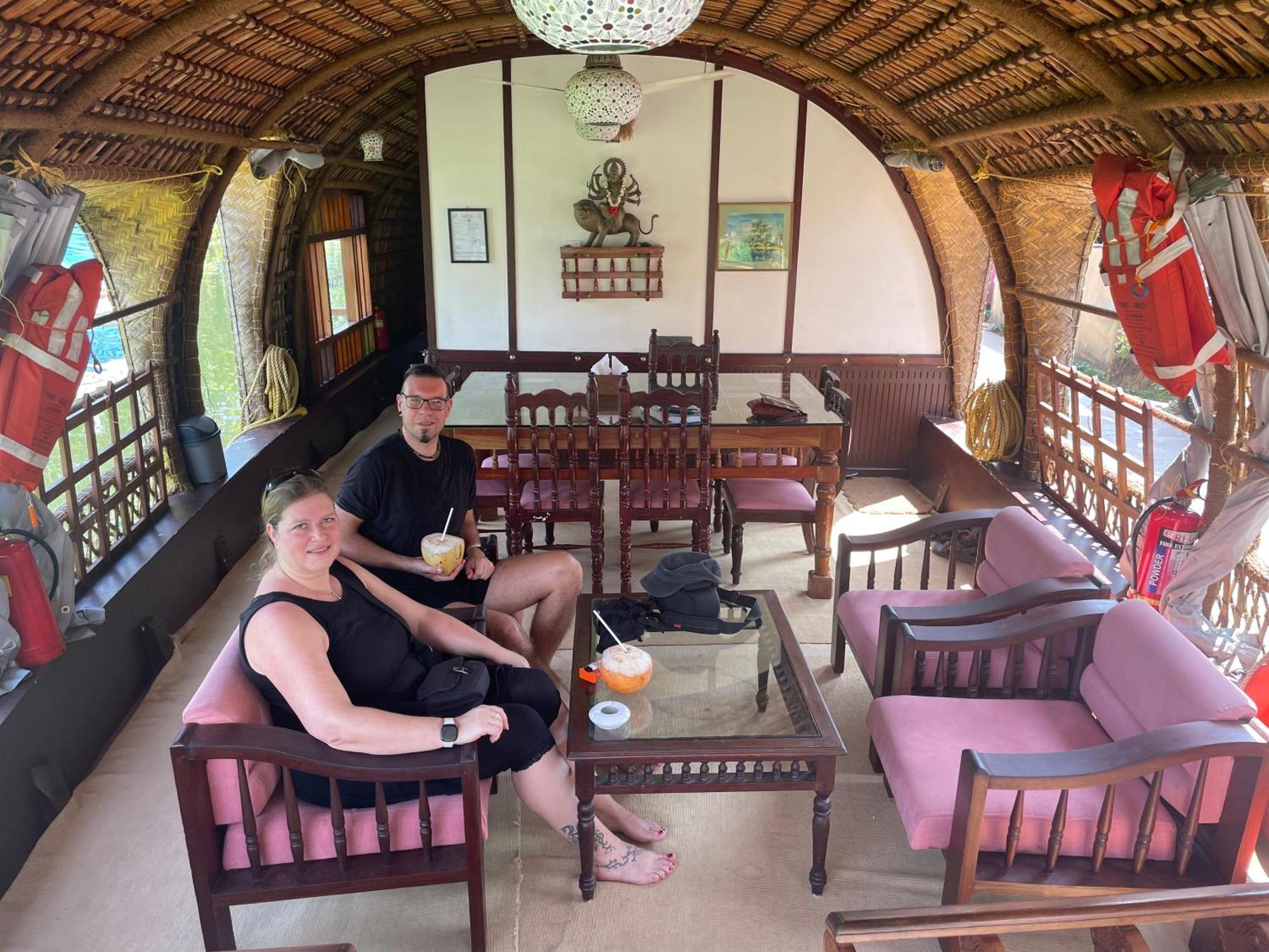 Thara'S Houseboat Hotel Alappuzha Екстериор снимка